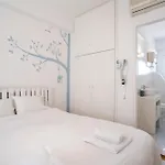 게스트하우스 Livadia Seaside 8 3*