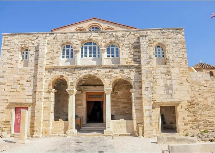 Livadia Seaside 8 Πανσιόν